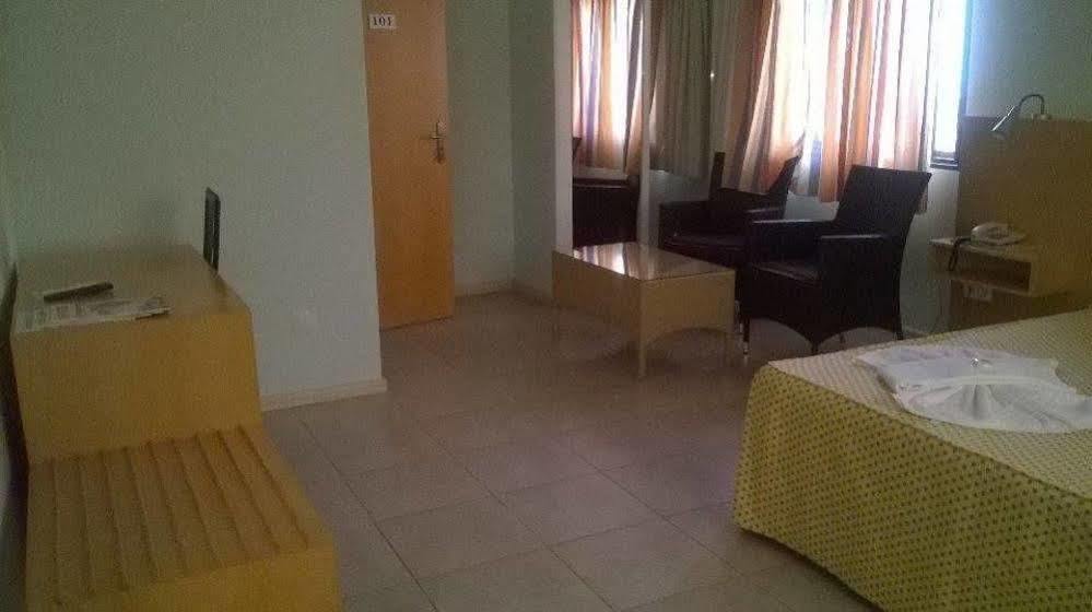 Hotel Roterdao برايا المظهر الخارجي الصورة